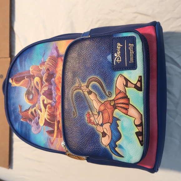 Hercules Mount Olympus Mini-Backpack Exclusive - HAS DAMAGE - Picture 6 of 6